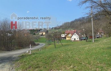 Prodej: stavební pozemek včetně inž. sítí (3400m2) v klidné části Fryštáku, lokalita Vítová