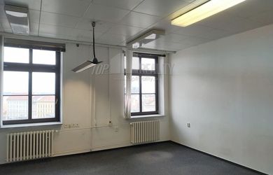 Pronájem kanceláře 39m2 v centru města