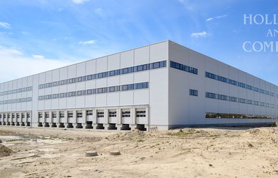 Skladový priestor na prenajom v Trnave - od 3 000 m2