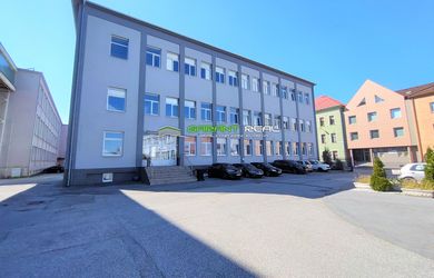 GARANT REAL - prenájom kancelárskych priestorov, 22 m2 - 34,10 m2, Masarykova ulica, Prešov