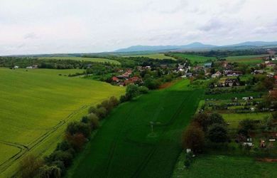 Pozemky určené na výstavbu rod. domov s krásnymi výhľadmi za 33€/m2