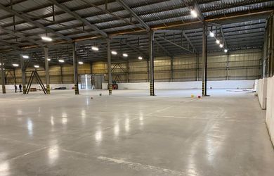 Skladová hala 3900 m2 na prenájom Trnava, Zavar
