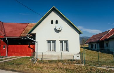 Chalupa na predaj v obci Jasenie