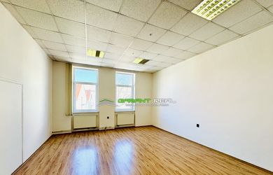 GARANT REAL - prenájom kancelária 30 m2, Prešov, Františkánske námestie
