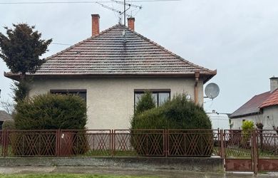 Výhodná ponuka! RD s projektom na prestavbu Štvrtok na Ostrove