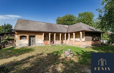 Rodinný dom s veľkou záhradou - Perín-Chym - Gomboš