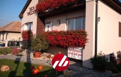 Štýlový dom - penzión na predaj – Podhájska, top lokalita pri termálnom kúpalisku