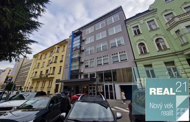 Exkluzívne u nás. Ponúkame na prenájom moderné nadštandardné administratívne priestory na Dobrovičovej ulici 8. v Bratislave.