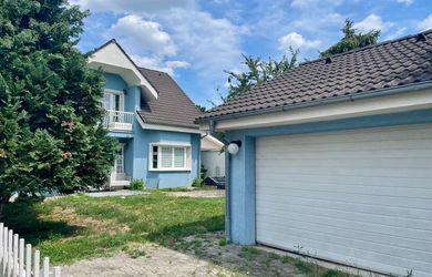 BA. V Jarovce -  s krbom, saunou a dvojgarážou
