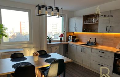 Novozrekonštruovaný 2+1 izb. byt na ul. Salezianska, Trnava / Prenájom