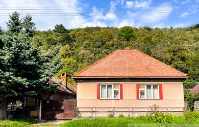 Rodinný dom v Hronskom Beňadiku – ideálny na bývanie aj chalupu