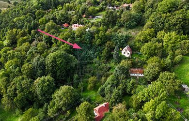 Slnečný pozemok s výhľadmi na Sitno – Štiavnické Bane, Banská Štiavnica