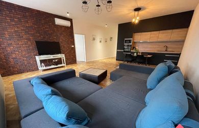 3 izbový byt Priame Centrum  Topoľčany s garážou
