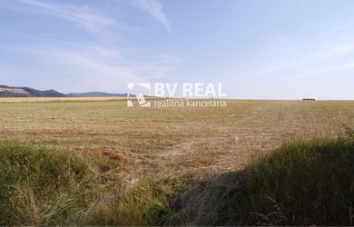 BV REAL na predaj pozemok Nováky FM1926