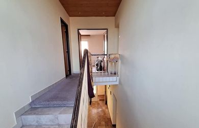 Na predaj rodinný dom so záhradou 1400 m2, obec Dvorníky