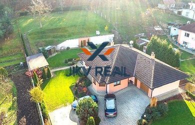 NA PREDAJ: Luxusný 4-izbový bungalov s pozemkom snov
