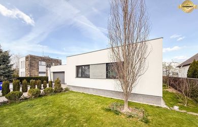 RADO | 4i RD 300m2 s pozemkom 640m2, Javorinská - Trenčín