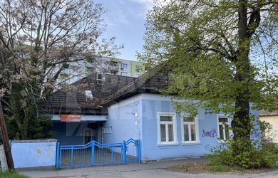 Predaj administratívnej budovy v meste Levice.