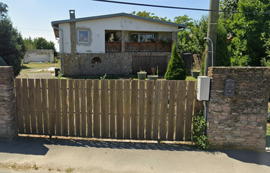 NA PREDAJ – RODINNÝ DOM S VEĽKÝM POZEMKOM 7 283 m² – KRIŠOVSKÁ LIESKOVÁ (okr. Michalovce)