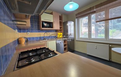 EXKLUZÍVNE NA PREDAJ – SLNEČNÝ 3-IZBOVÝ BYT S BALKÓNOM VO VÝBORNEJ LOKALITE V DETVE.