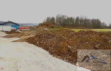 PREDAJ stavebný pozemok 719 m2 V. Bielice Partizánske