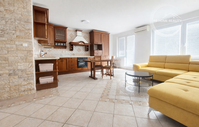 NA PREDAJ priestranný 2-izbový byt (86 m²) s loggiou (2 m²) v modernej tehlovej novostavbe v mestskej časti Ružinov – Trnávka, Bratislava