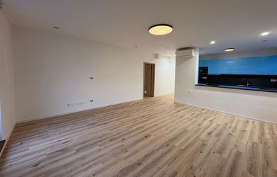 Na prenájom 2-izbový byt – Hlavná ulica, Prešov (centrum)