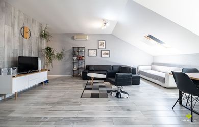 Štýlový štúdiový byt v Bojniciach – s klimatizáciou a plochou 73 m²