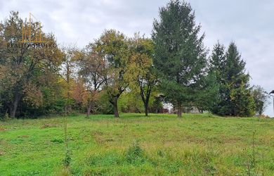 POZEMOK na výstavbu RD 2.192 m², HUMENNÉ