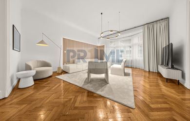 U NÁS !!! EXKLUZÍVNY, VEĽKOMETRÁŽNY 3i byt ( 135 m2 ), REKONŠTRUKCIA, CENTRUM, Laurinská ulica