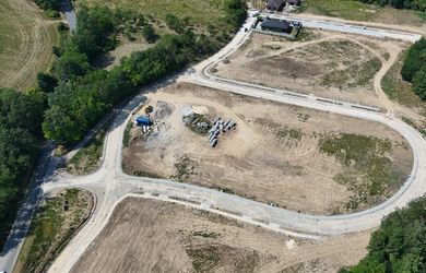 AZ. Pozemok 722 m² v projekte RYBNÍKLAND – pokojná lokalita pri Senici