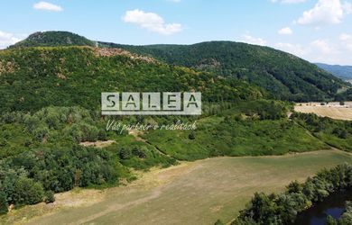 Pozemok o výmere 1267 m2 v extraviláne Žiar nad Hronom