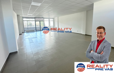 Prenájom priestorov  preskleného priestoru - Dvory  Púchov   100 m 2