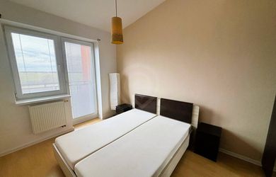 2-izbový byt s veľkou loggiou a klimatizáciou – Hamuliakovo, 59 m²