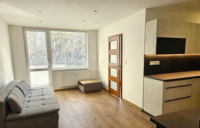 2 izbový byt + Loggia 6m2, Košice - Juh, v blízkosti  centra