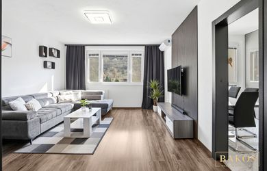 BAKOS GROUP | REZERVOVANÝ - Svetlý 3-izbový byt s výhľadom na les, loggiou a súkromím