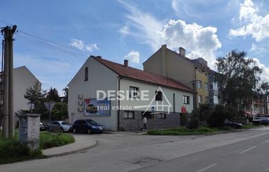 Komerčné priestory vhodné ako kancelárie, predajňa, sklad, prevádzka služieb
