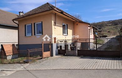 Predaj 2-izbového rodinného domu s pozemkom, obec Arnutovce