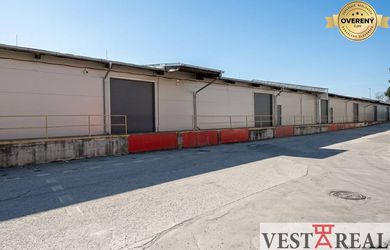 Na prenájom skladové haly od  270 m2 do 800 m2 Trnava Chovateľská