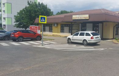 Obchodný priestor na prenájom - Na Hôrke, Nitra