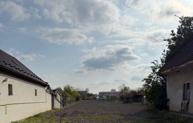 PLUS REALITY | Rozľahlý stavebný pozemok v pokojnej lokalite v meste Gabčíkovo na predaj !