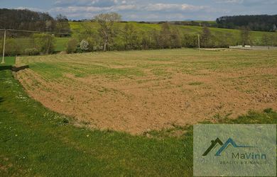 Pozemok na predaj Malá Hradná 3679m²