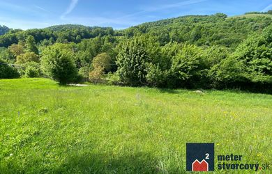 Slnečný pozemok s výhľadom na hrad, Lednica - Púchov, 4033 m²