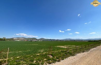 Na predaj pozemok – orná pôda, 2225 m², Trenčianske Jastrabie