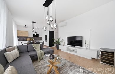 BOSEN | REZERVOVANÉ | 4 izbový byt s predzáhradkou, Bratislava, Staré Mesto, 150m2