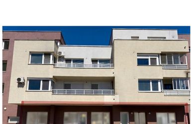 Polyfunkčný priestor 244 m² s výkladovými oknami – Rovinka, Kvetná ul. – Maximálna variabilita!
