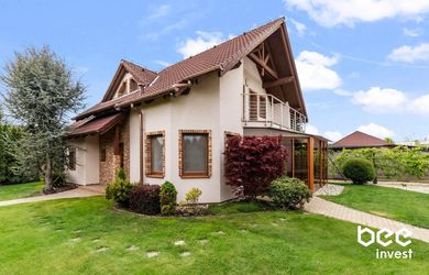 5-izbový rodinný dom so zimnou záhradou a samostatnou garážou