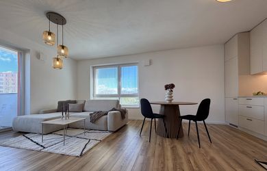 PRENÁJOM 2 IZBOVÝ BYT S BALKÓNOM V NOVOSTAVBE, SVIT