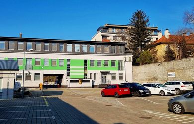 Na prenájom – reprezentatívne kancelárske priestory (330 m²), centrum Nové Zámky