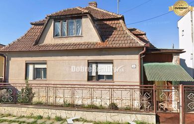 Na predaj rodinny dom v obci Iža.